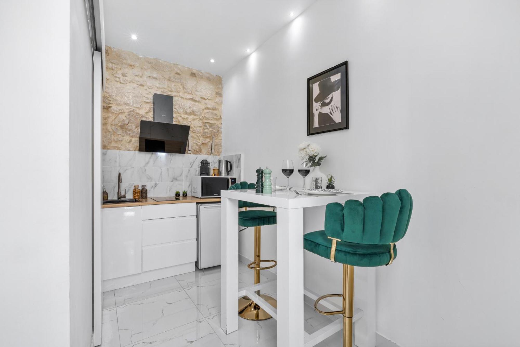 2 Rooms - Hyper Centre - Air-Conditioned - Terrace - Quiet - Tramway - Equipped Kitchen - Wifi 니스 외부 사진
